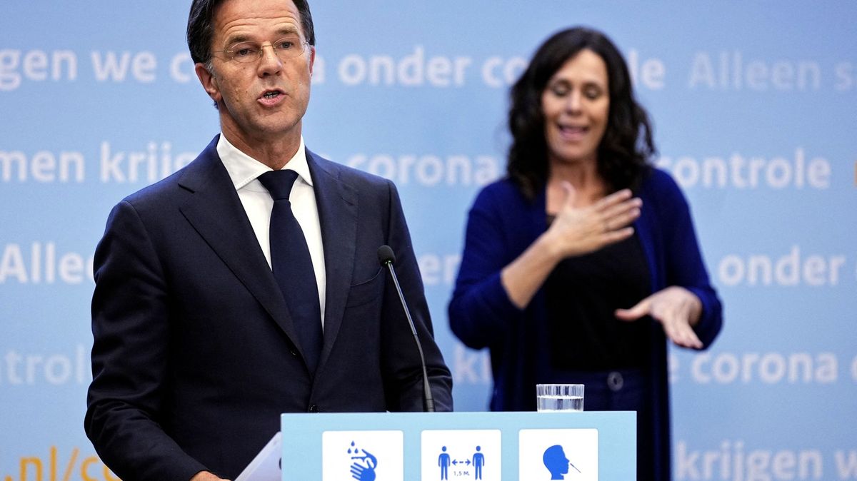 Nizozemsko znovu zpřísňuje. Premiér se omluvil za unáhlené rozvolnění